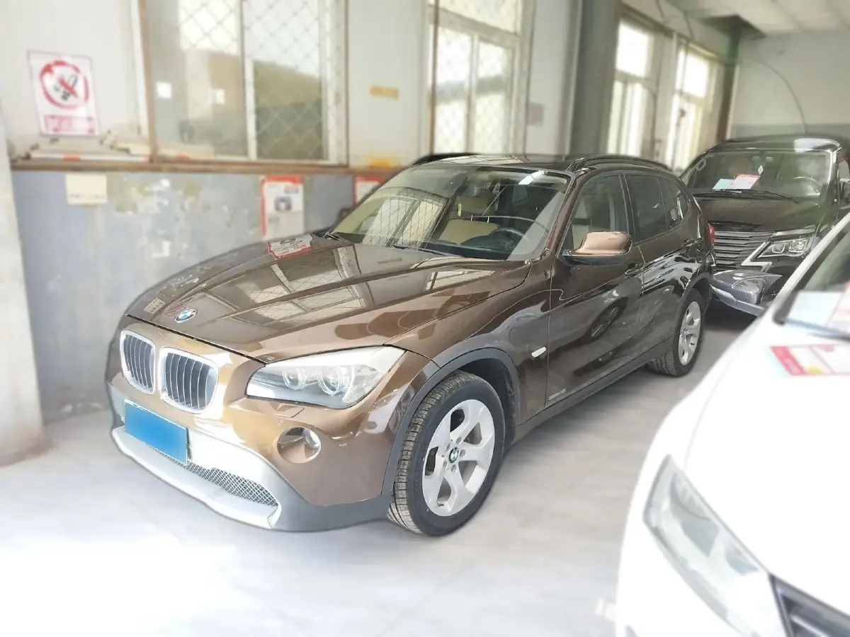 2012 BMW X1 2.0L 150HP L4 6AT