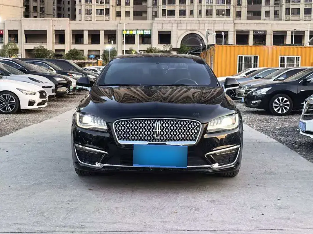 2019 Lincoln MKZ 2.0T 203HP L4 6AT