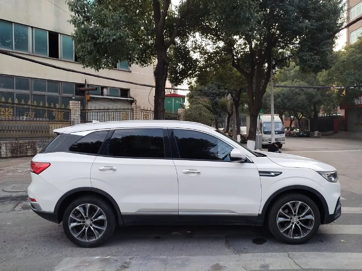 2018 Zotye T500 1.5T 156HP L4 6AT,autocango,china used car exporter,china ev exporter,chinese used car exporter,chinese used ev exporter