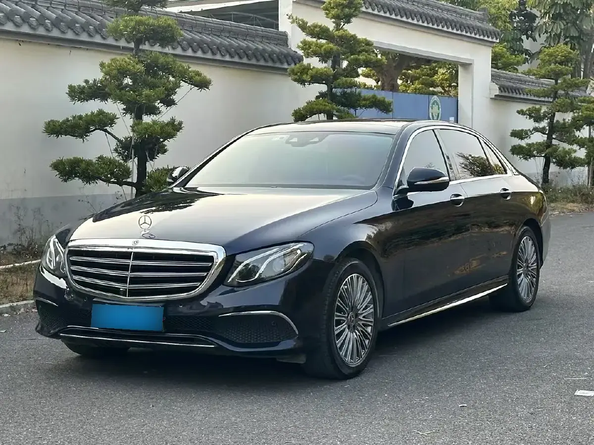 2018 Mercedes-Benz E Class 2.0T 245HP L4 9AT