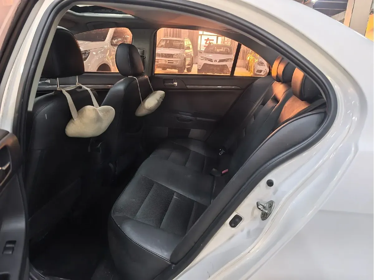 2015 Mitsubishi Lancer EX 1.8L 136HP L4 CVT,autocango,china used car exporter,china ev exporter,chinese used car exporter,chinese used ev exporter