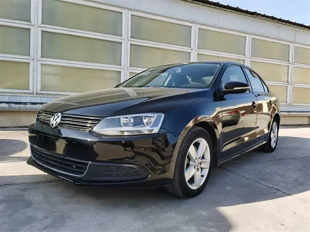 2012 Volkswagen Sagitar 1.4T 131HP L4 7DCT