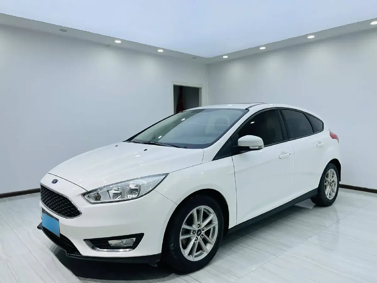 2017 Ford Focus 1.6L 125HP L4 6DCT
