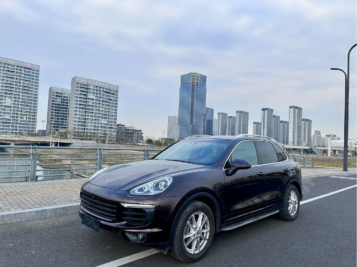2015 Porsche Cayenne 3.0T 333HP V6 8AT