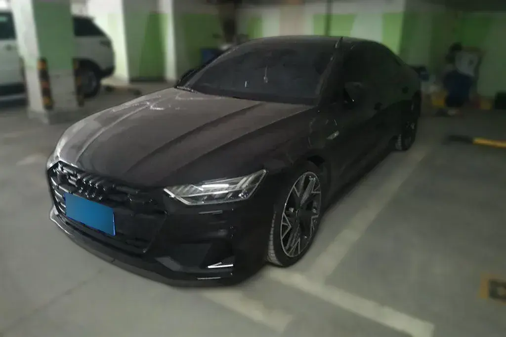 2022 Audi A7L 2.0T 245HP L4 7DCT