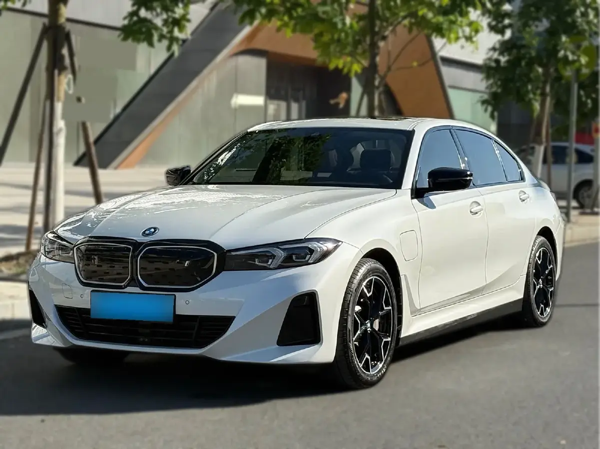 2024 BMW i3 BEV 79.05KWH