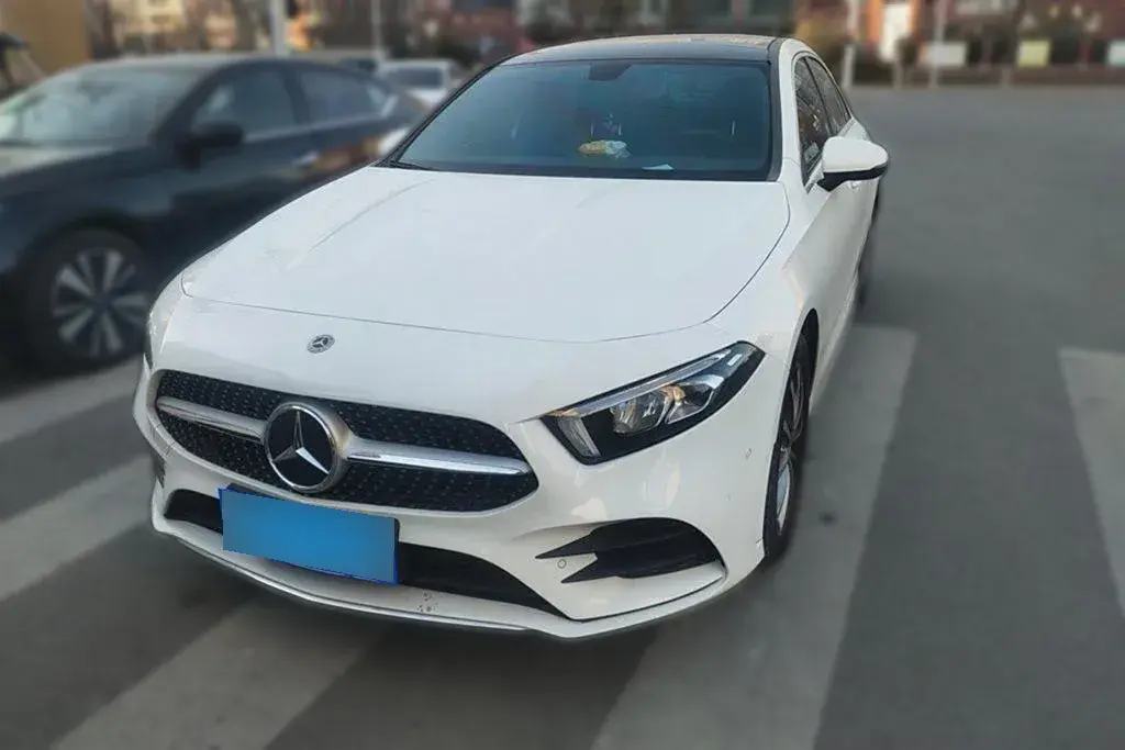 2022 Mercedes-Benz A Class 1.3T 163HP L4 7DCT