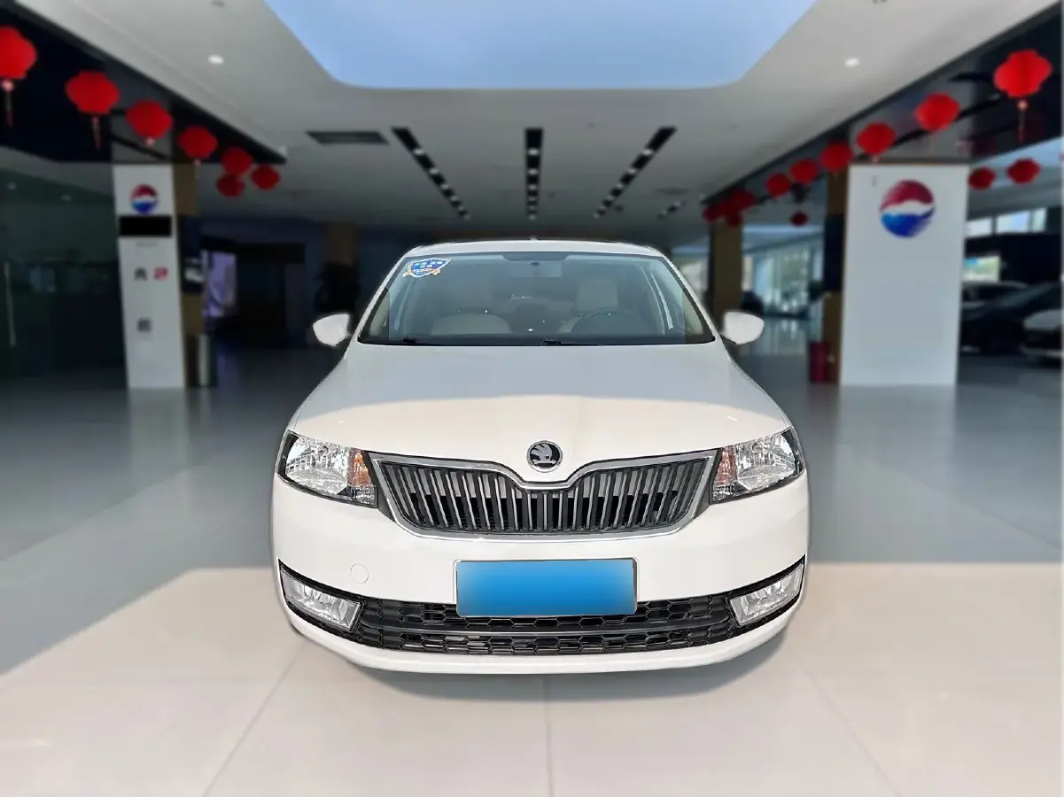 2015 Skoda Rapid 1.6L 110HP L4 6AT
