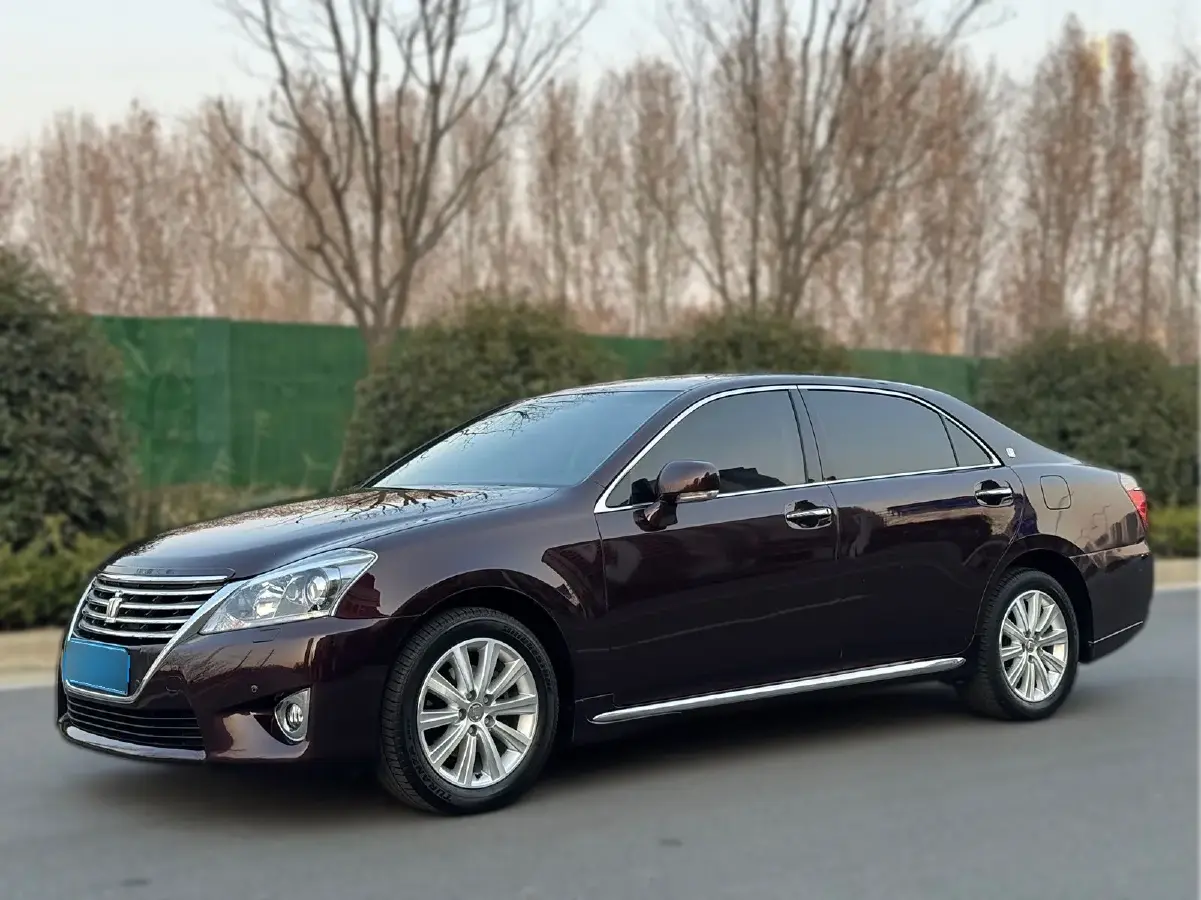 2012 Toyota Crown 2.5L 193HP V6 6AT