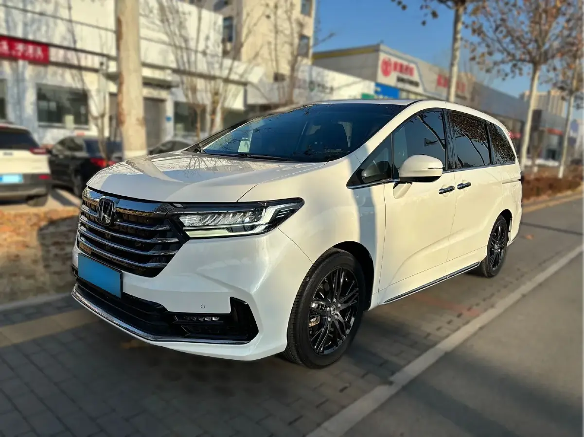 2022 Honda Odyssey 2.0L 146HP L4 E-CVT Hybrid