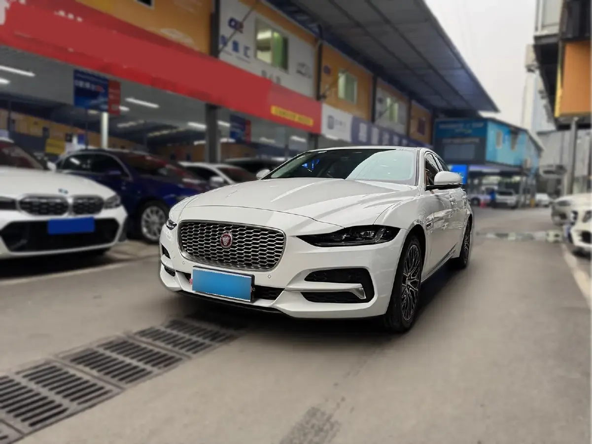 2021 Jaguar XEL 2.0T 250HP L4 8AT