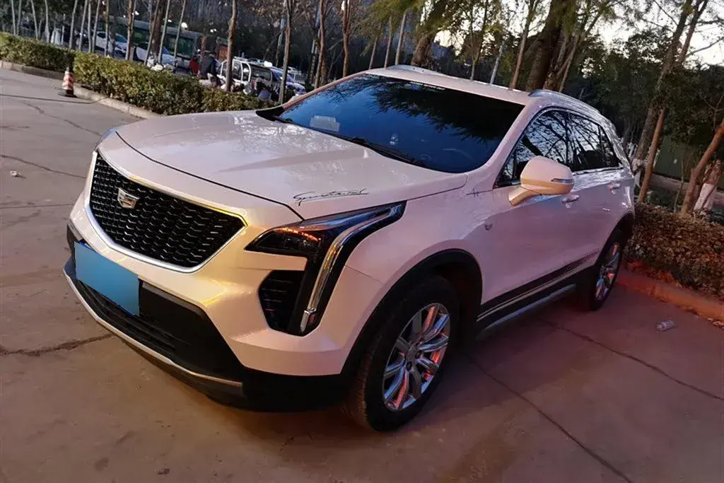 2020 Cadillac XT4 2.0T 237HP L4 9AT