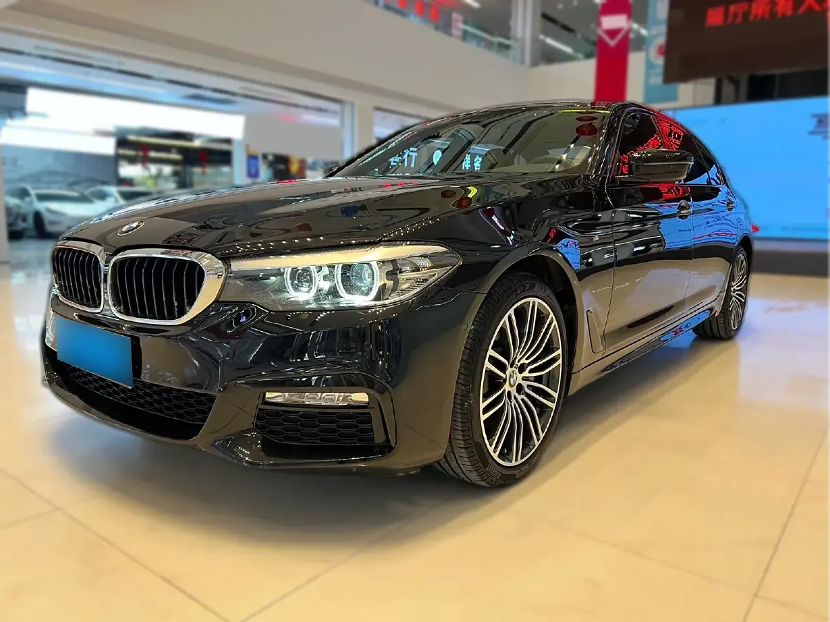 2018 BMW 5 Series 2.0T 252HP L4 8AT