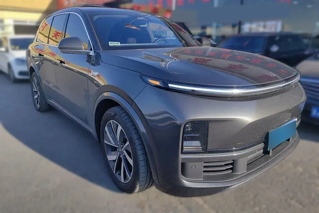 2023 Li L8 Range Extended 154HP REEV 40.9KWH