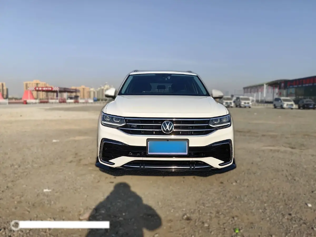 2022 Volkswagen Tiguan L 2.0T 186HP L4 7DCT