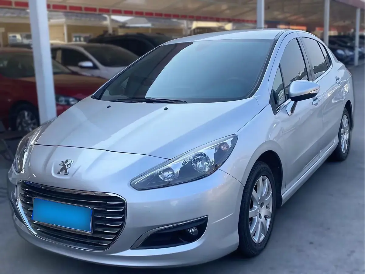 2013 Peugeot 308 1.6L 117HP L4 5MT