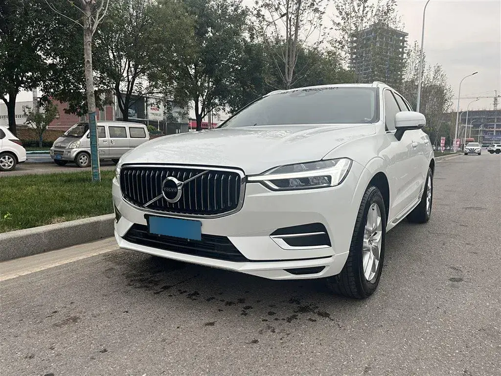 2020 Volvo XC60 2.0T 254HP L4 8AT