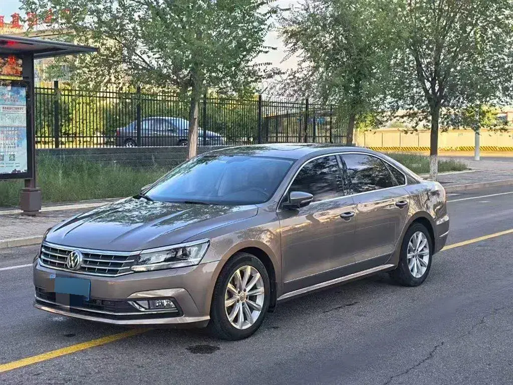 2016 Volkswagen Passat 1.4T 150HP L4 7DCT