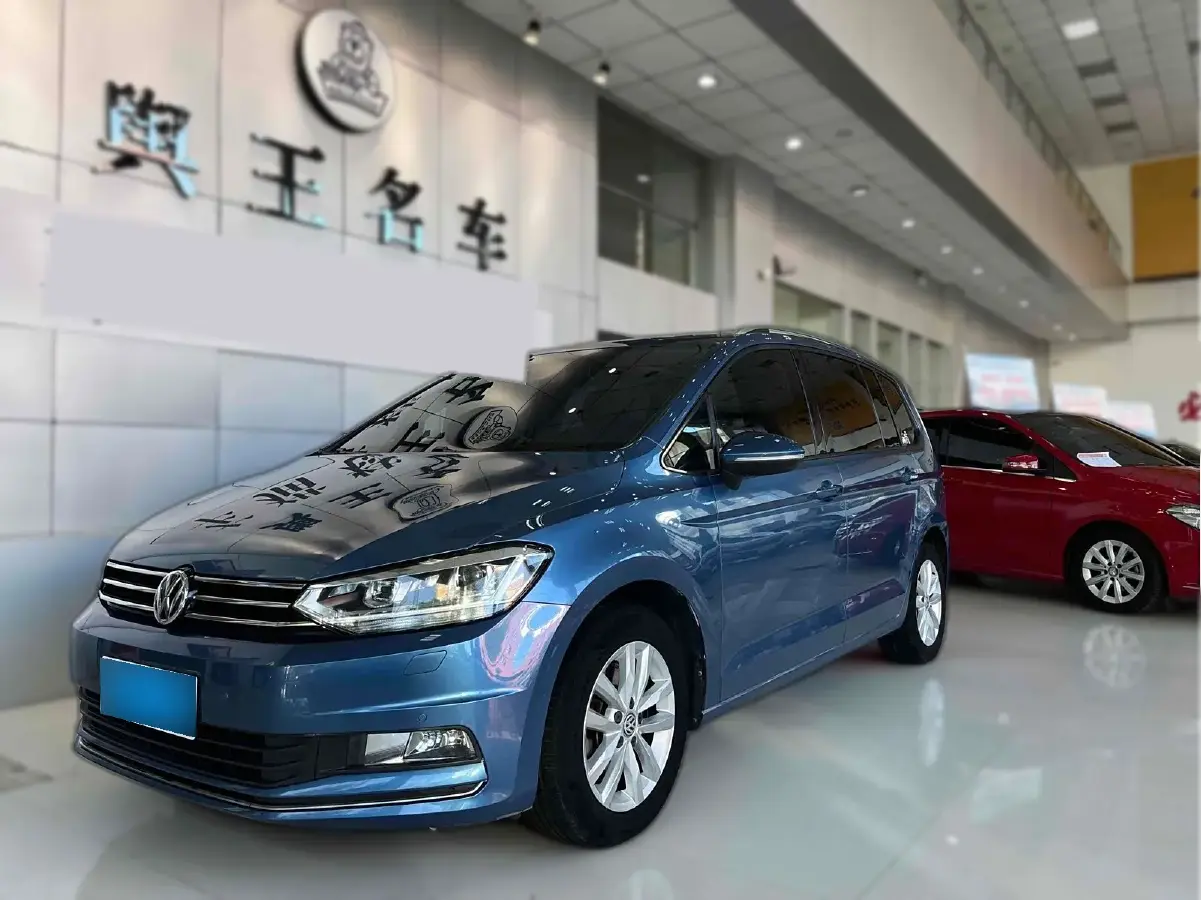 2018 Volkswagen Touran 1.4T 150HP L4 7DCT