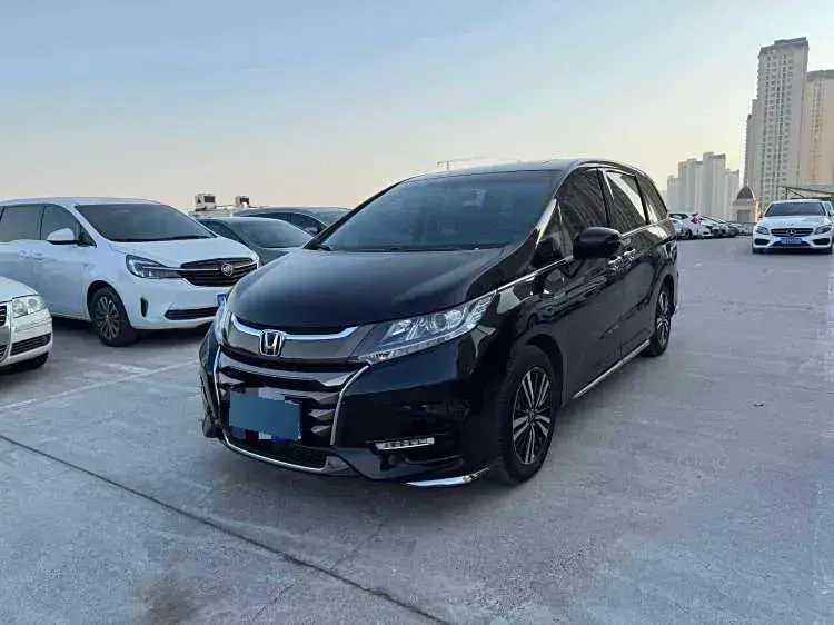 2019 Honda Odyssey 2.0L 146HP L4 E-CVT Hybrid
