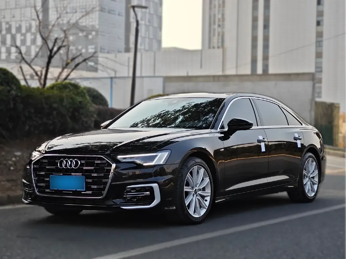 2024 Audi A6L 2.0T 245HP L4 7DCT