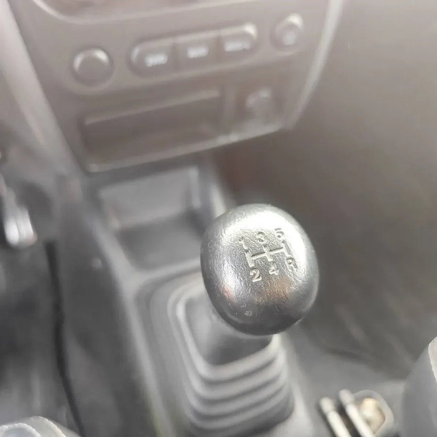 2010 Suzuki Jimny 1.3L 85HP L4 5MT,autocango,china used car exporter,china ev exporter,chinese used car exporter,chinese used ev exporter