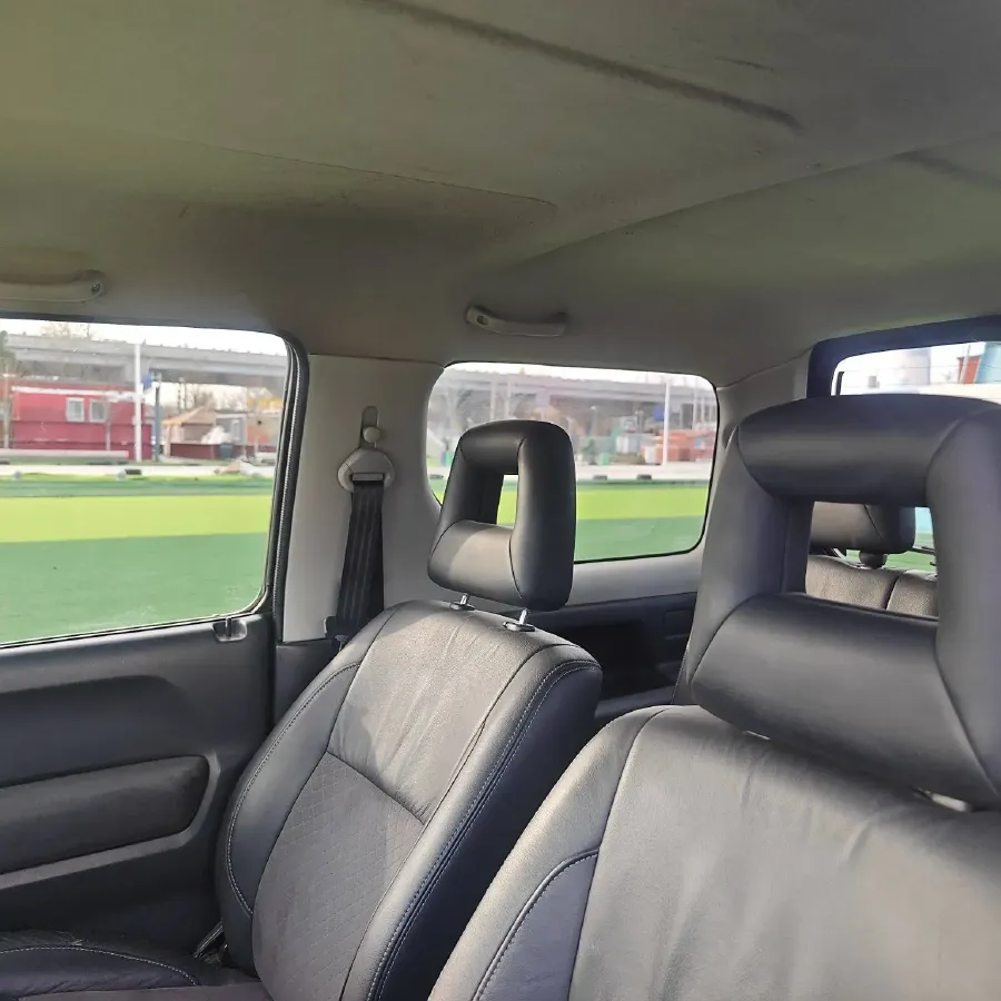 2010 Suzuki Jimny 1.3L 85HP L4 5MT,autocango,china used car exporter,china ev exporter,chinese used car exporter,chinese used ev exporter