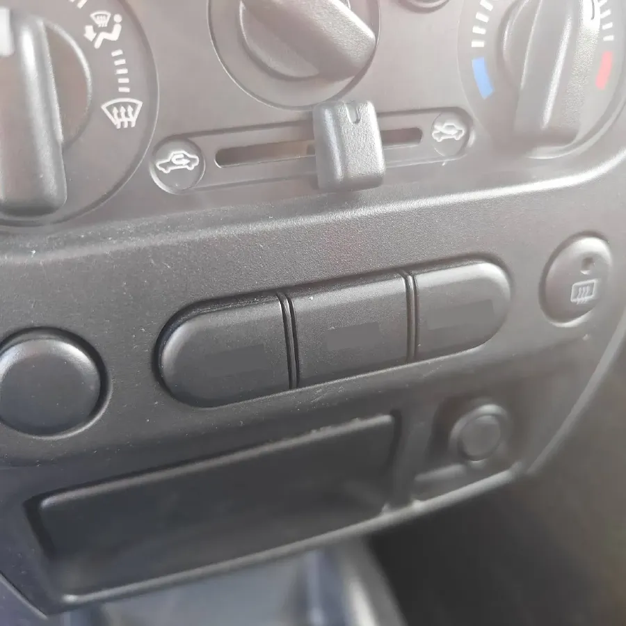 2010 Suzuki Jimny 1.3L 85HP L4 5MT,autocango,china used car exporter,china ev exporter,chinese used car exporter,chinese used ev exporter