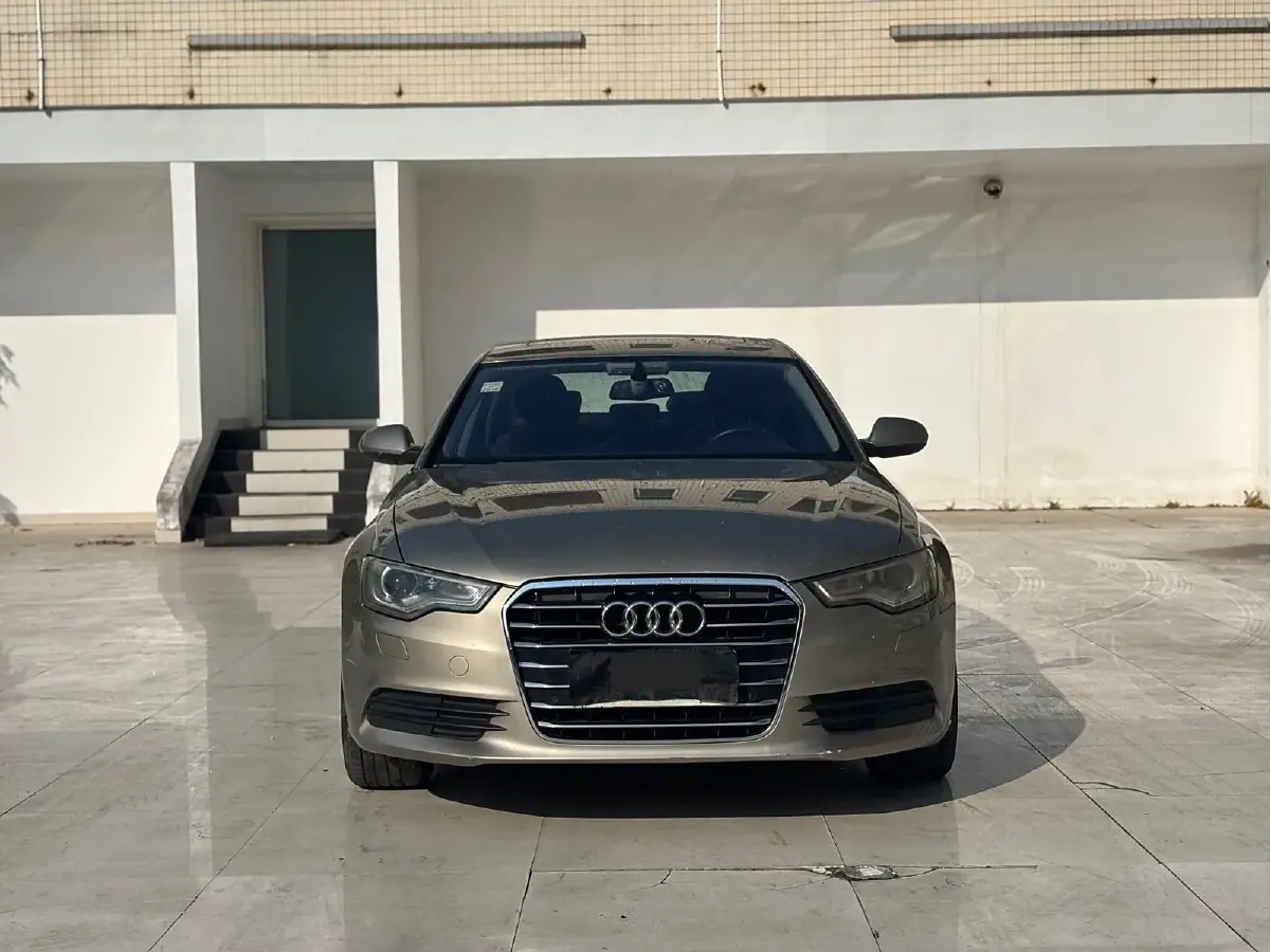 2014 Audi A6L 2.0T 180HP L4 CVT