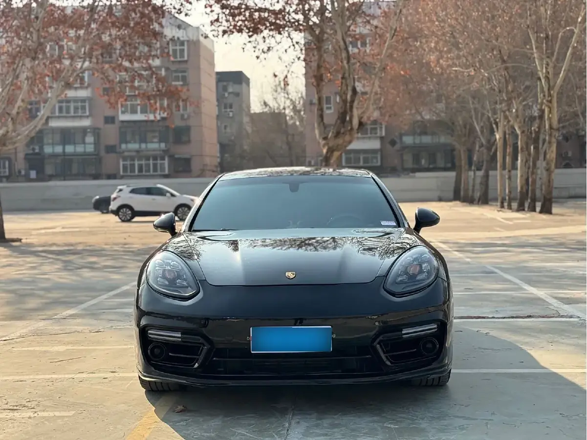 2010 Porsche Panamera 4.8L 400HP V8 7DCT