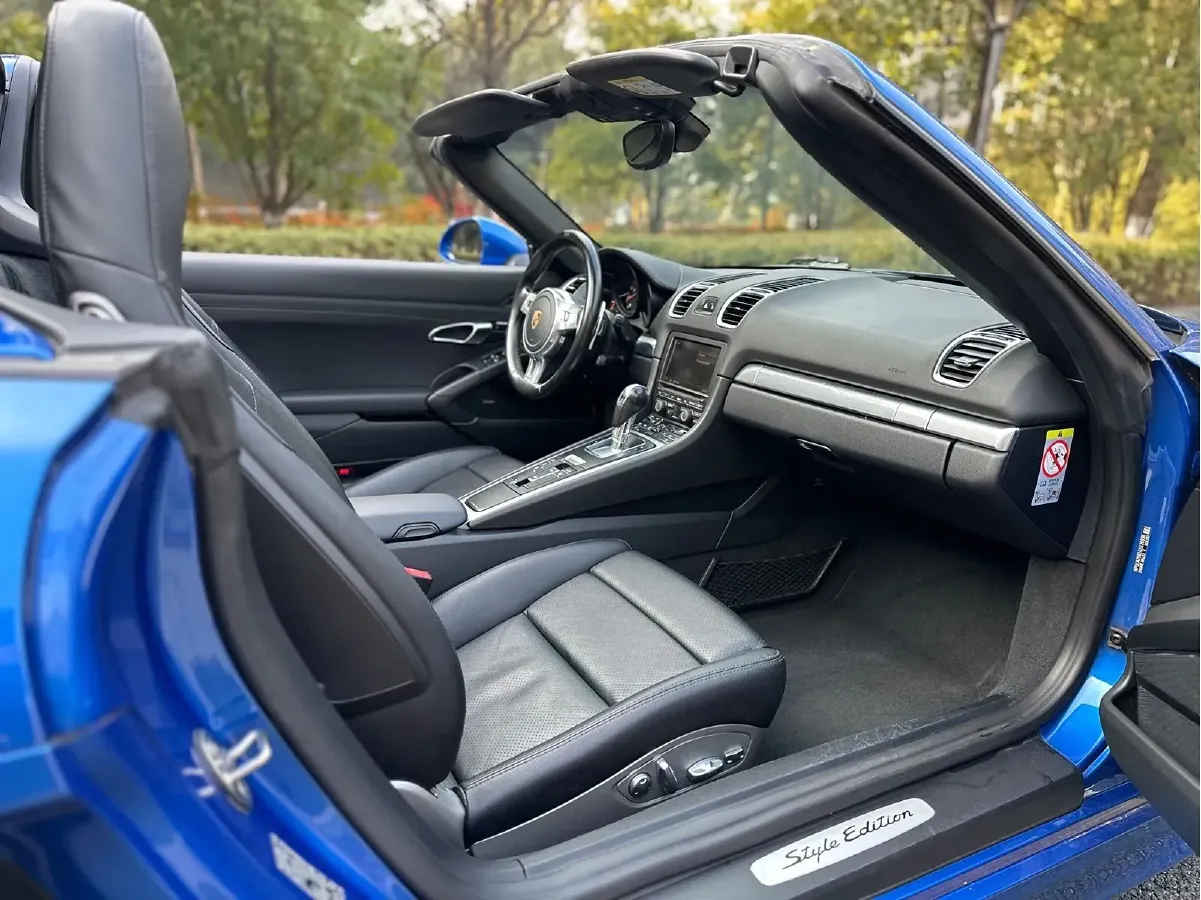 2015 Porsche Boxster 2.7L 265HP H6 7DCT,autocango,china used car exporter,china ev exporter,chinese used car exporter,chinese used ev exporter