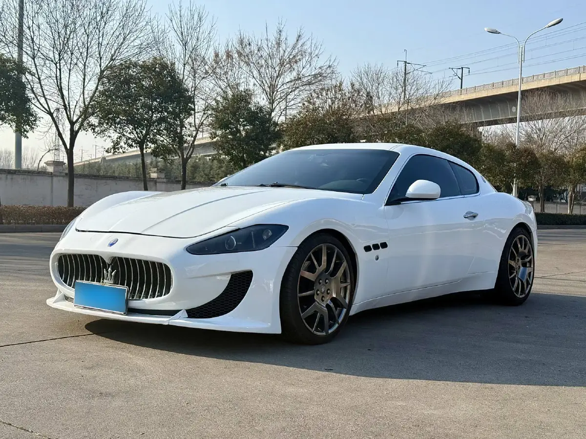 2007 Maserati GranTurismo 4.2L 405HP V8 6AT
