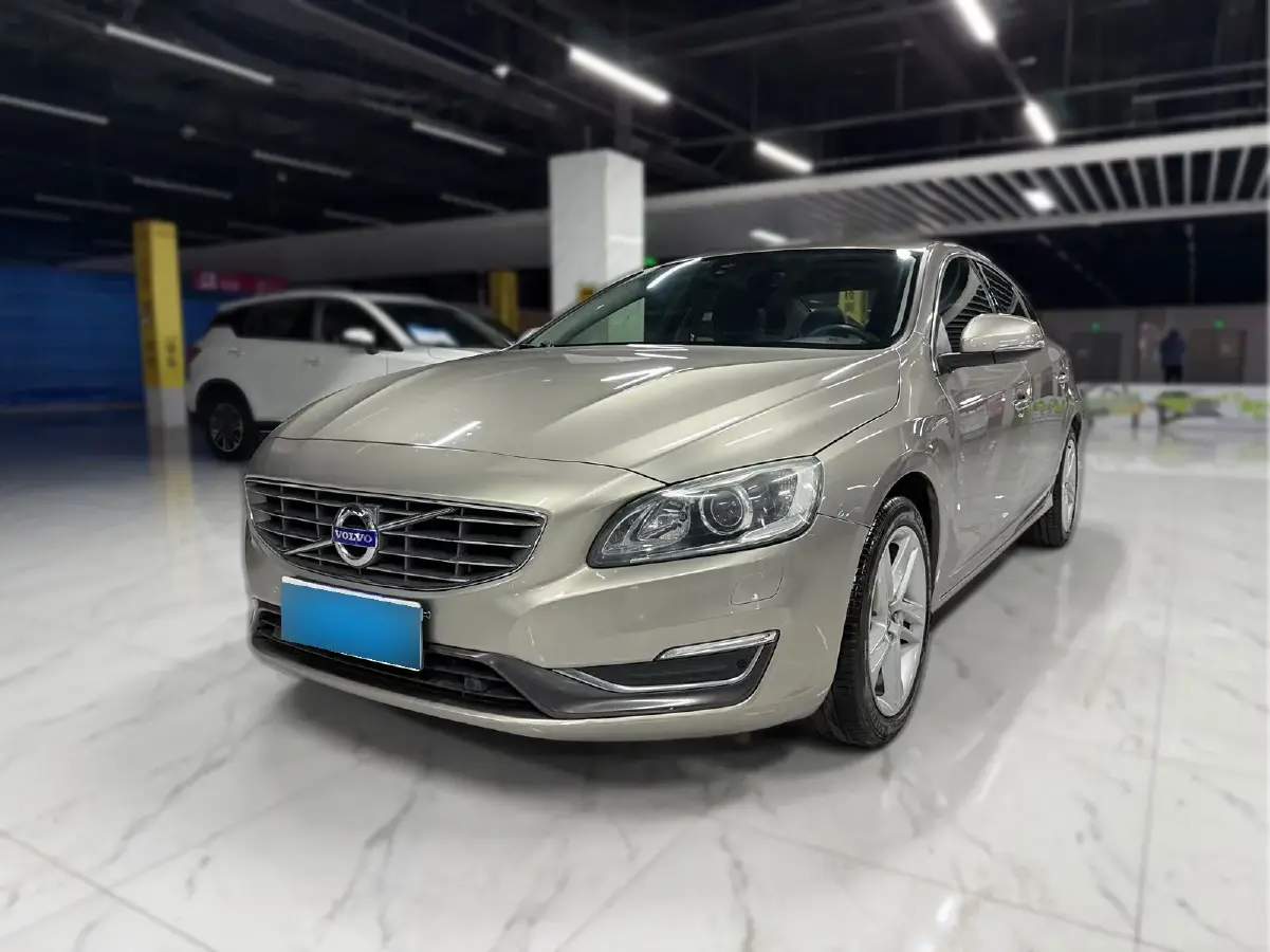 2015 Volvo S60 2.0T 214HP L5 6AT
