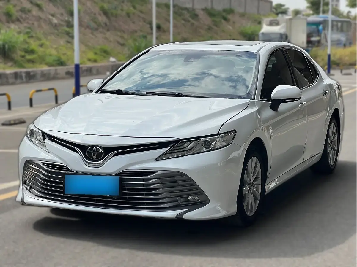2018 Toyota Camry 2.0L 169HP L4 6AT