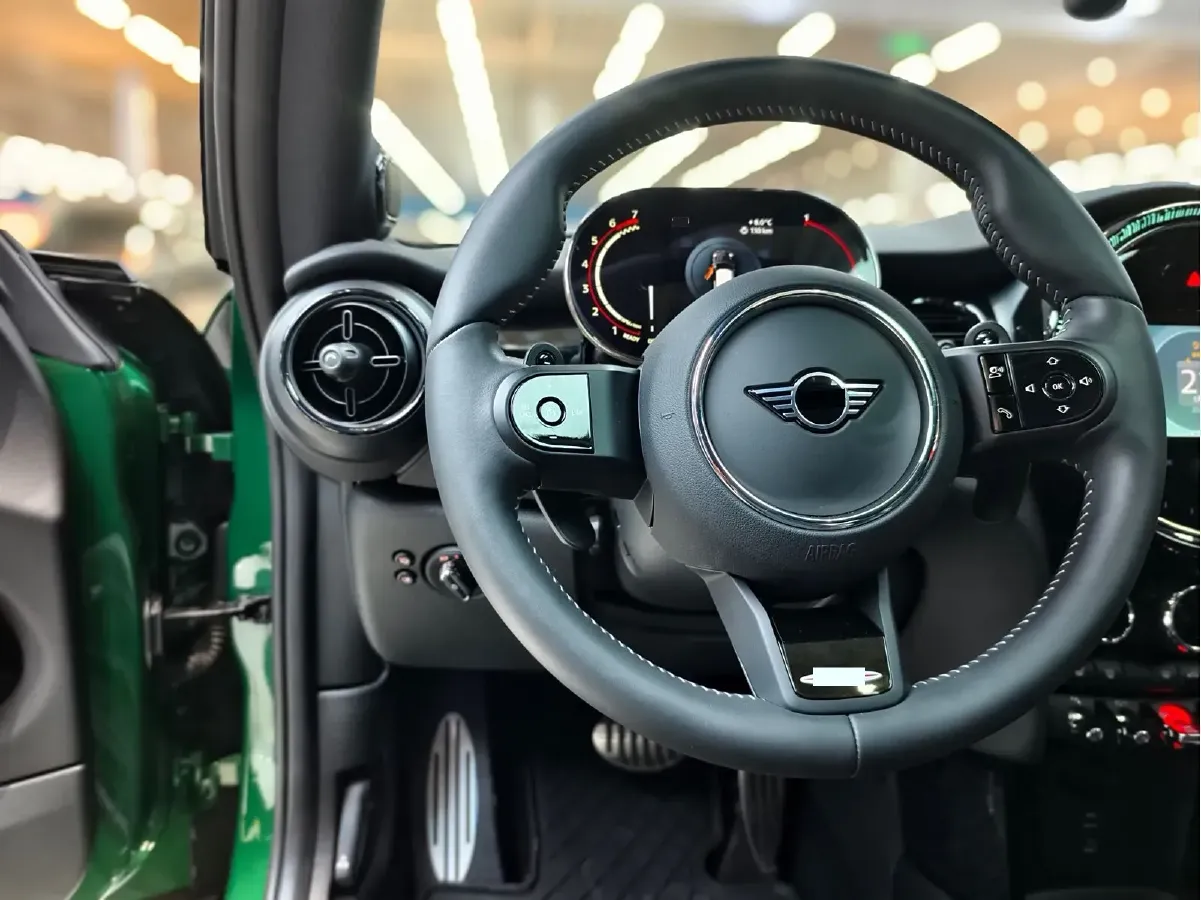 2023 MINI JCW COUNTRYMAN 2.0T 272HP L4 8AT,autocango,china used car exporter,china ev exporter,chinese used car exporter,chinese used ev exporter