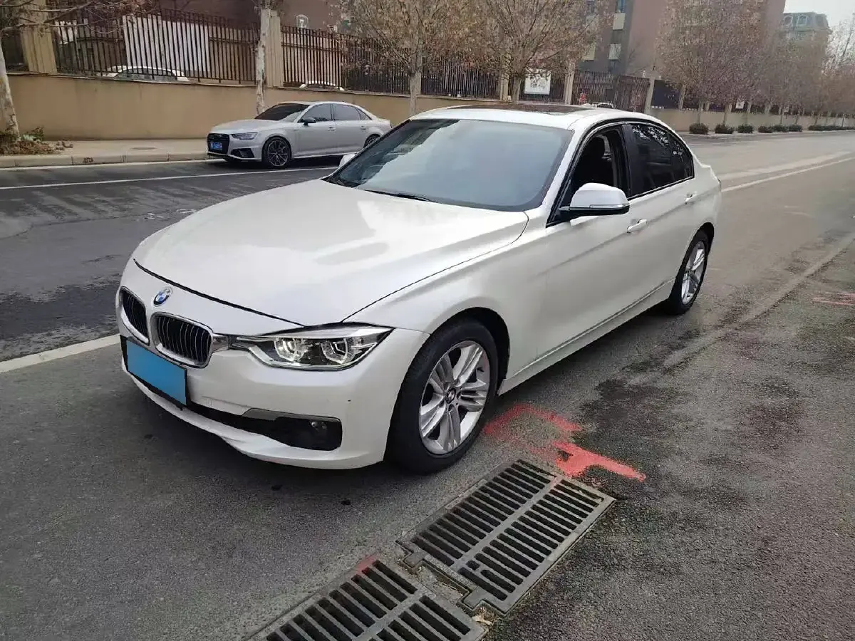 2016 BMW 3 Series 2.0T 184HP L4 8AT