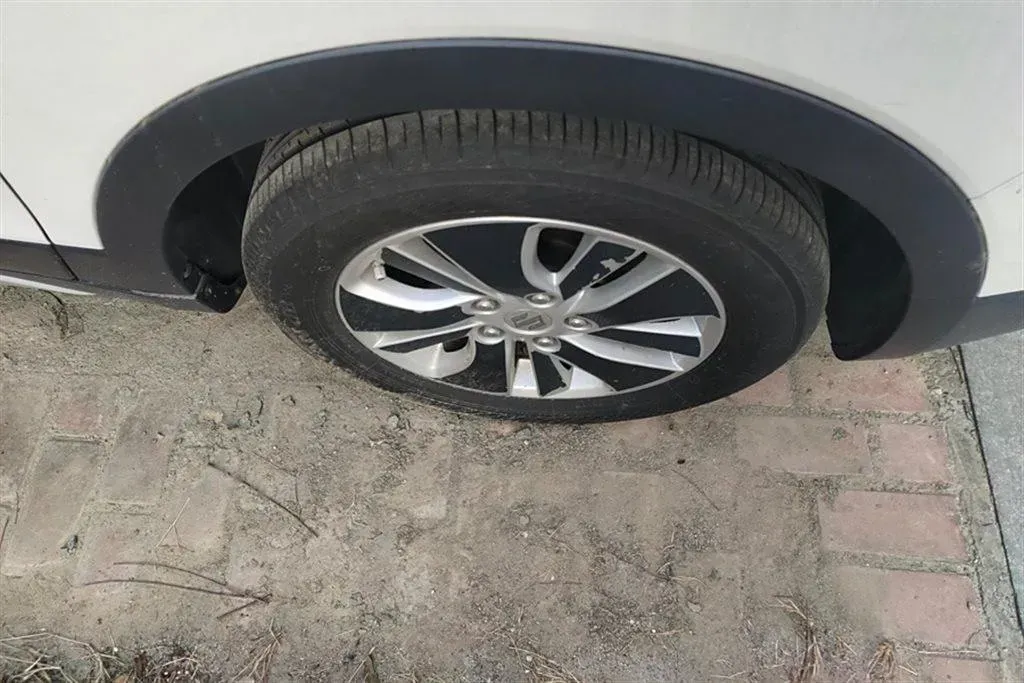 2014 Suzuki S-cross 1.6L 122HP L4 CVT,autocango,china used car exporter,china ev exporter,chinese used car exporter,chinese used ev exporter