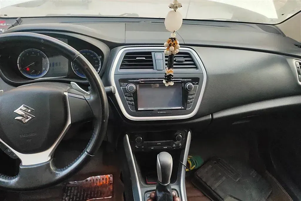 2014 Suzuki S-cross 1.6L 122HP L4 CVT,autocango,china used car exporter,china ev exporter,chinese used car exporter,chinese used ev exporter