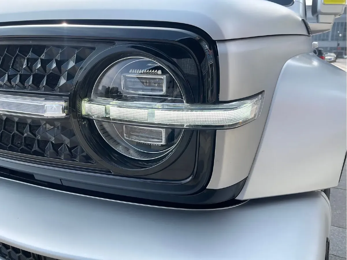 2021 Cyberspace 300 2.0T 227HP L4 8AT,autocango,china used car exporter,china ev exporter,chinese used car exporter,chinese used ev exporter