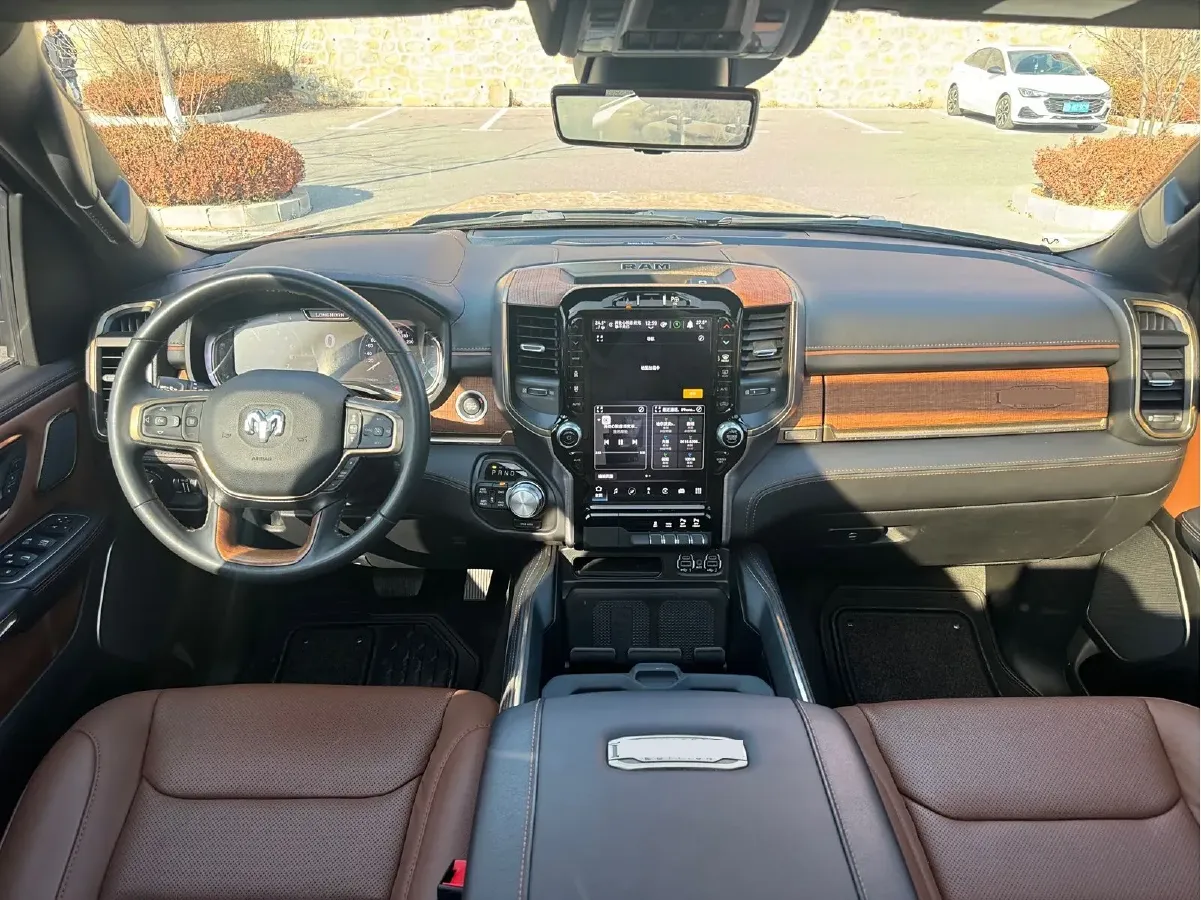 2011 RAM Trucks 5.7L 395HP V8 5AT,autocango,china used car exporter,china ev exporter,chinese used car exporter,chinese used ev exporter