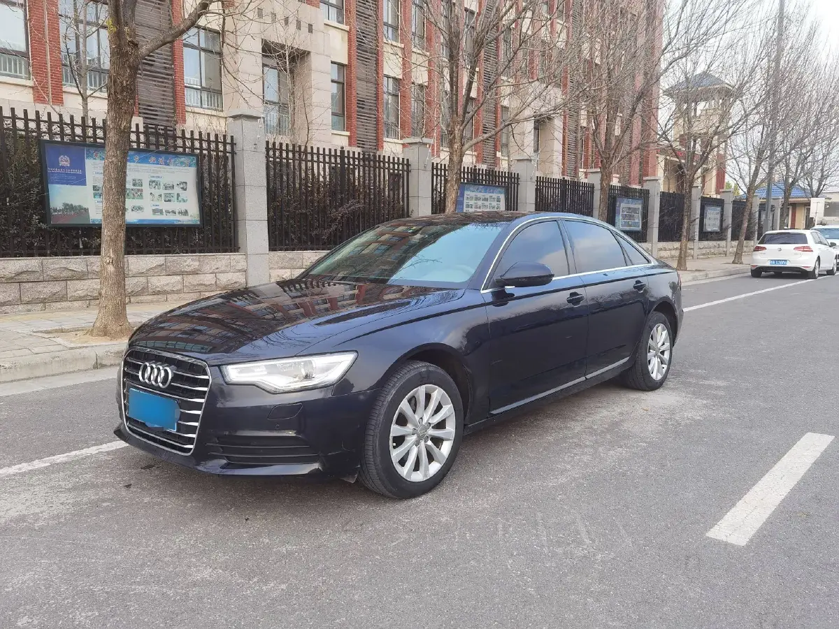 2015 Audi A6L 2.0T 180HP L4 CVT