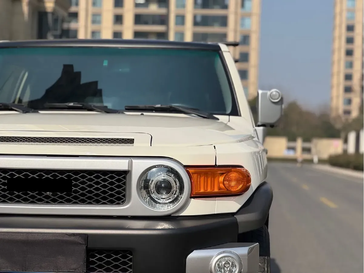2013 Toyota FJ Cruiser 4.0L 272HP V6 5AT,autocango,china used car exporter,china ev exporter,chinese used car exporter,chinese used ev exporter