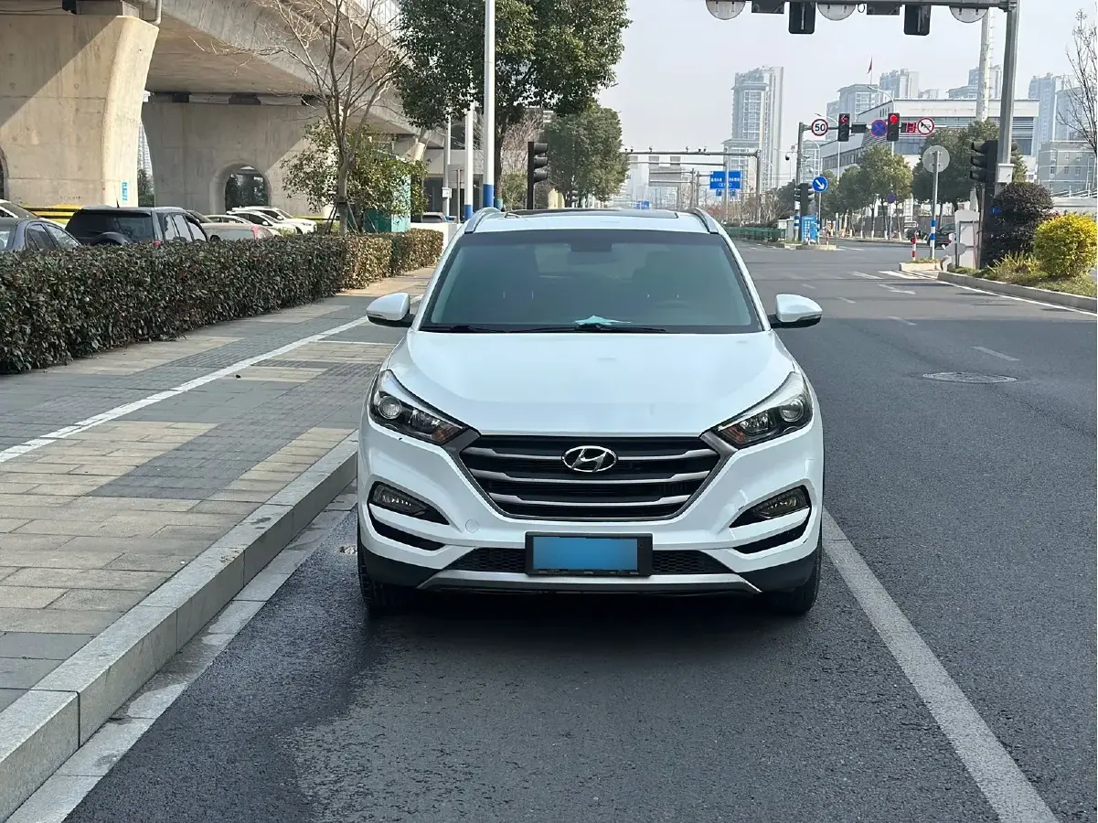 2015 Hyundai Tucson 1.6T 177HP L4 7DCT