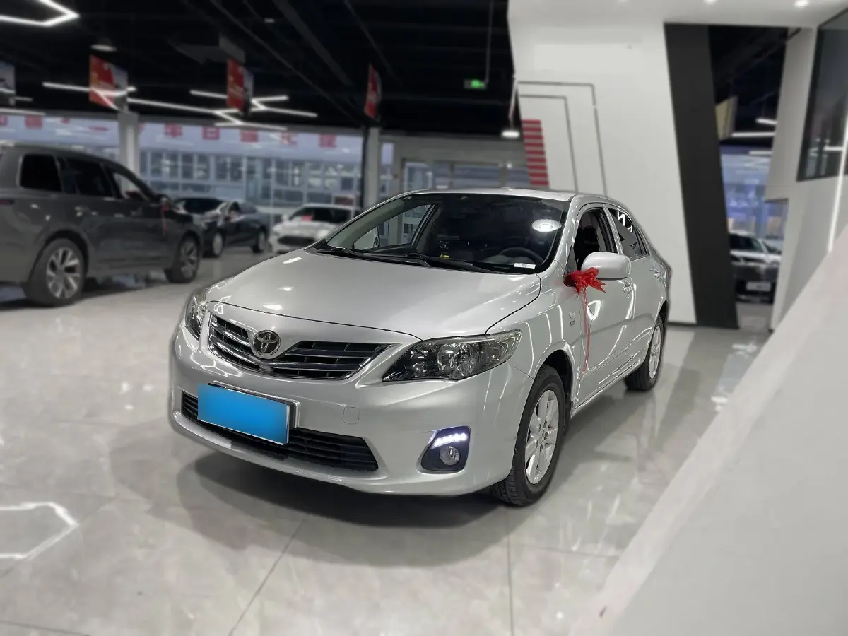 2013 Toyota Corolla 1.6L 122HP L4 4AT