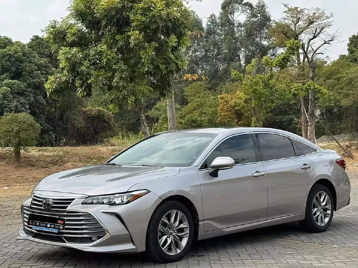 2019 Toyota Avalon 2.5L 209HP L4 8AT