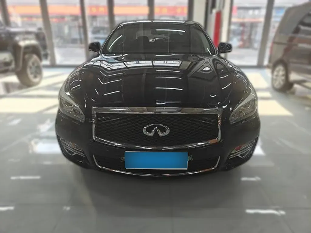2019 Infiniti Q70 2.0T 211HP L4 7AT,autocango,china used car exporter,china ev exporter,chinese used car exporter,chinese used ev exporter