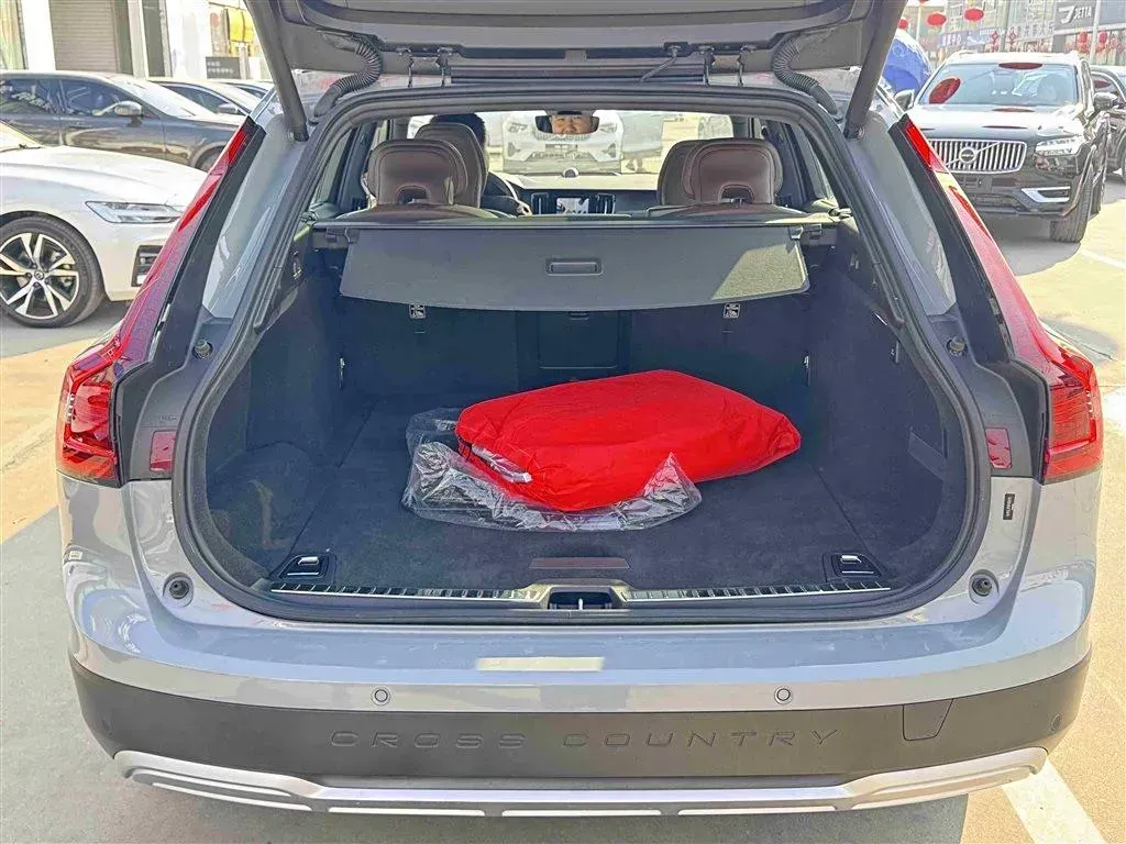 2024 Volvo V90 2.0T 250HP L4 8AT,autocango,china used car exporter,china ev exporter,chinese used car exporter,chinese used ev exporter