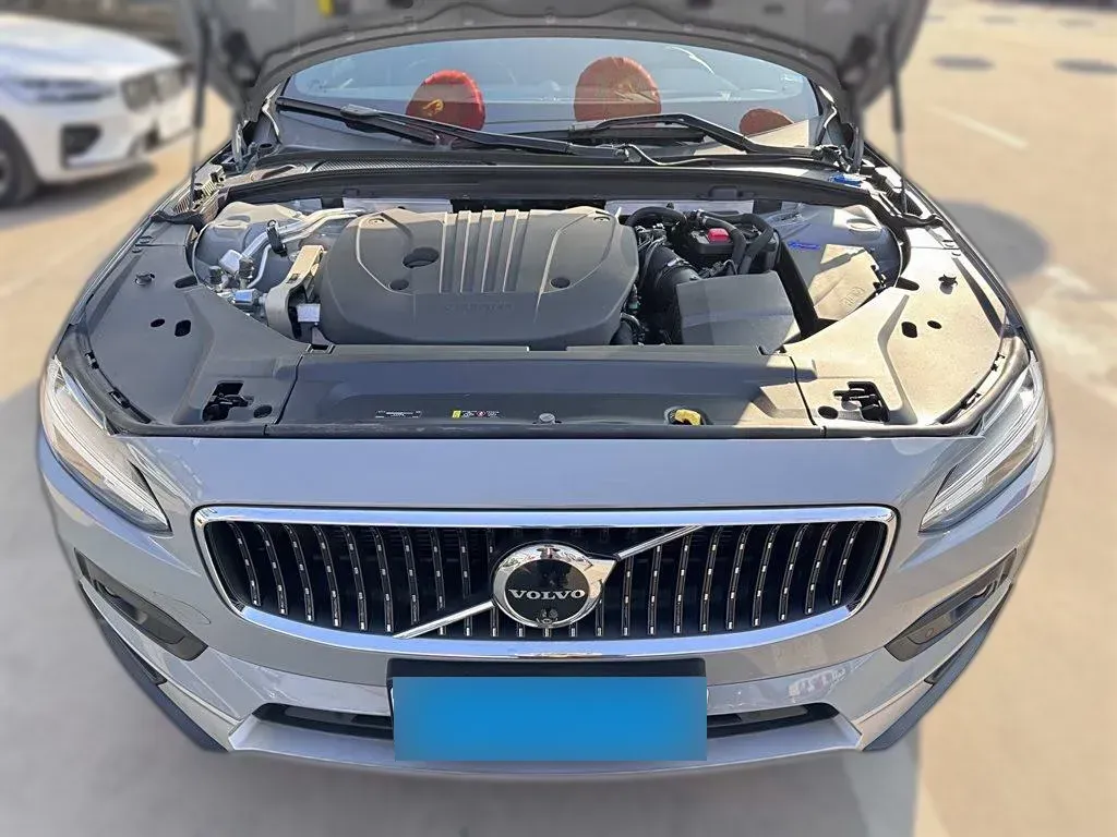 2024 Volvo V90 2.0T 250HP L4 8AT,autocango,china used car exporter,china ev exporter,chinese used car exporter,chinese used ev exporter