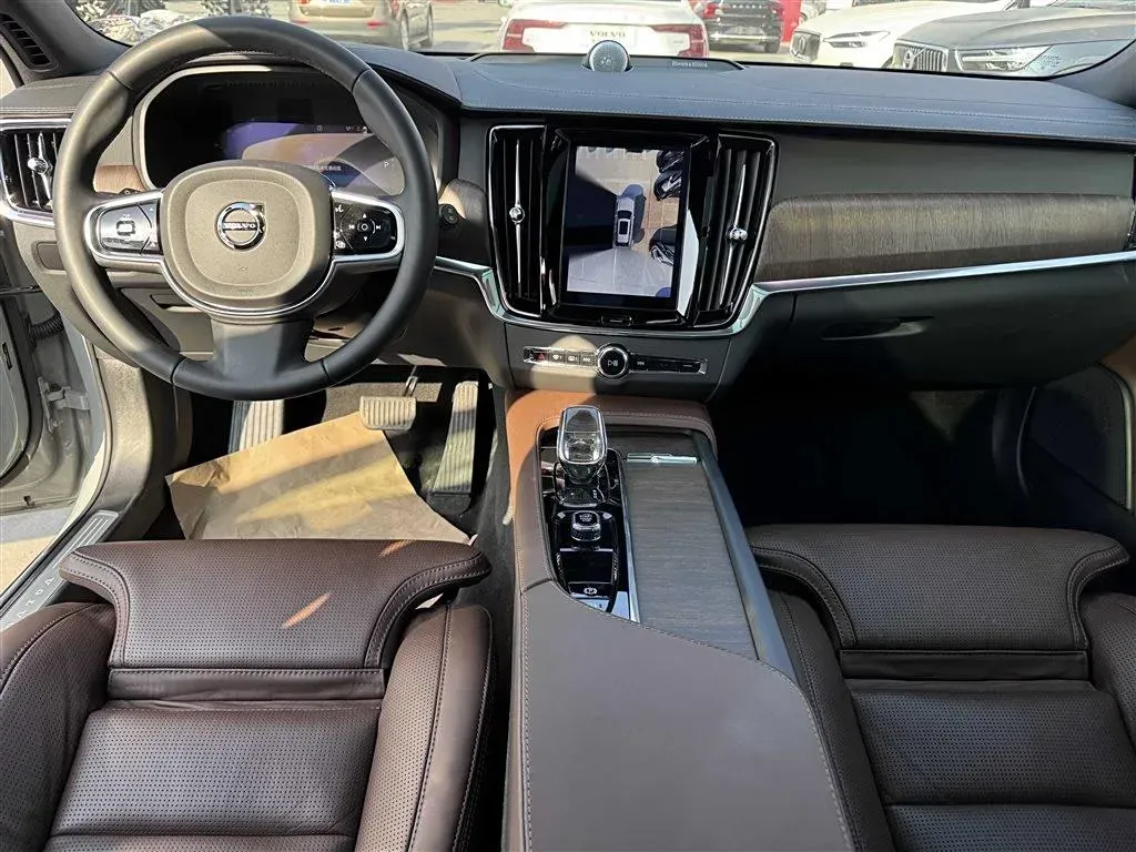 2024 Volvo V90 2.0T 250HP L4 8AT,autocango,china used car exporter,china ev exporter,chinese used car exporter,chinese used ev exporter