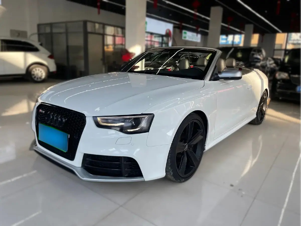 2013 Audi RS 5 4.2L 450HP V8 7DCT